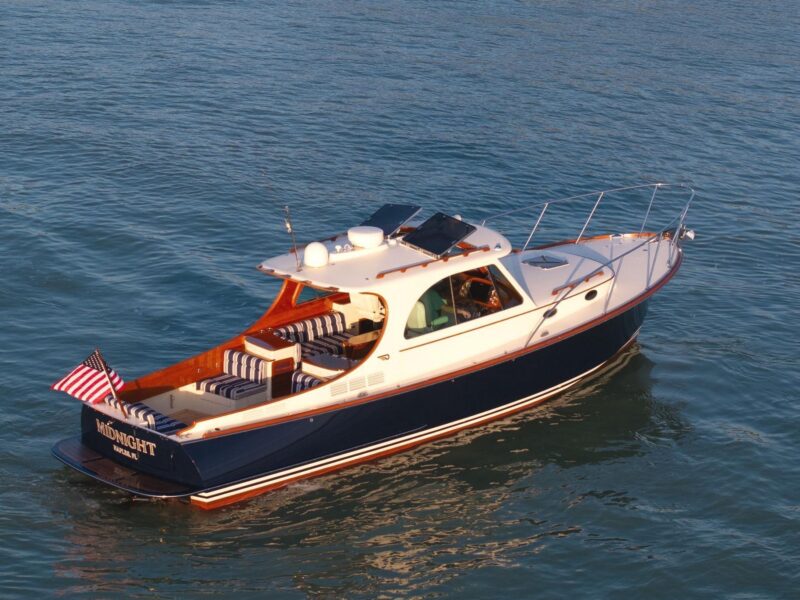 2014 Hinckley Picnic Boat 37 MKIII