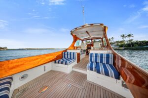 2014 Hinckley Picnic Boat 37 MKIII for sale - photo 5
