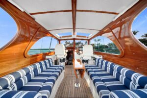 2014 Hinckley Picnic Boat 37 MKIII for sale - photo 6