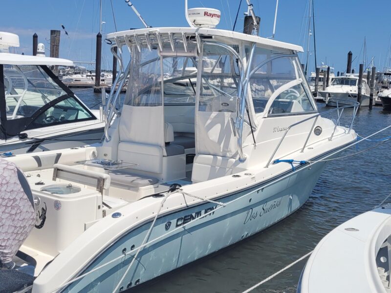 2015 Century 3000 Sport Cabin
