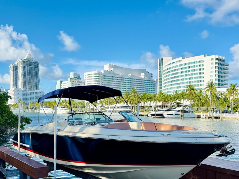 2015 Chris-Craft Launch 32