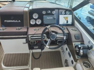 2015 Formula 330 Crossover Bowrider for sale - photo 8