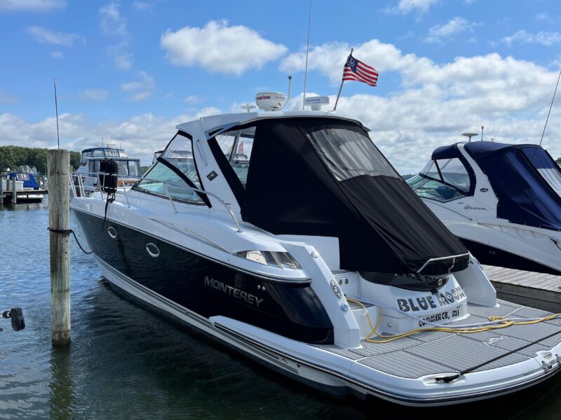 2015 Monterey 415 Sport Yacht