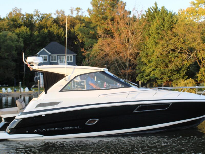 2015 Regal 35 Sport Coupe