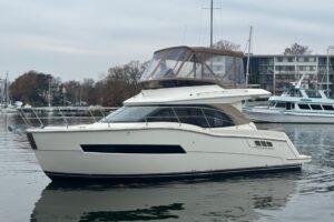2016 Carver C34 for sale