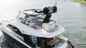 2016 Monte Carlo Yachts MCY 65 for sale - photo 4