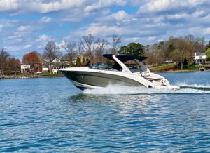 2016 Regal 3200 Bowrider for sale