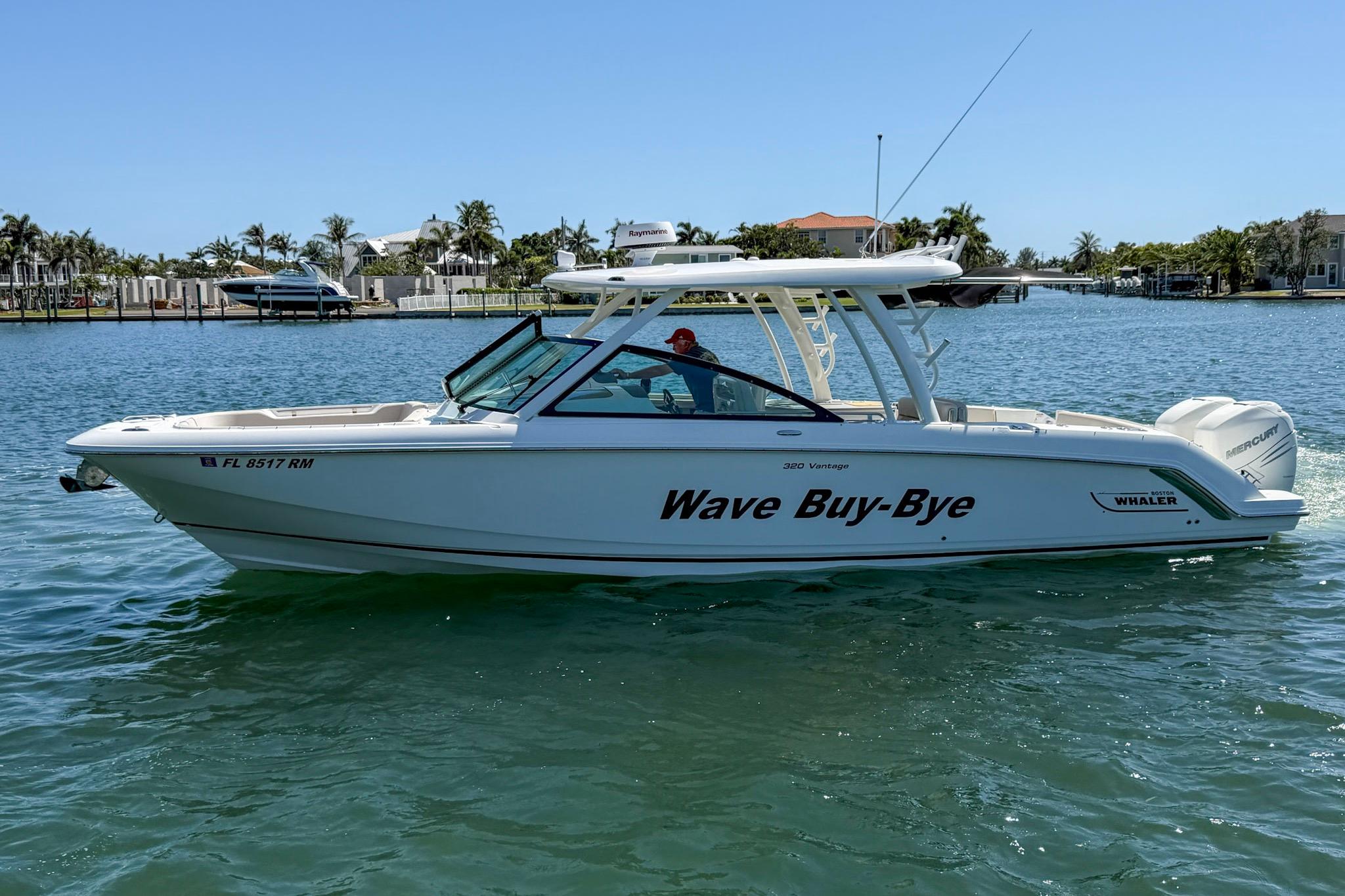 2017 Boston Whaler 320 Vantage for sale