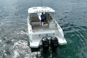 2017 Boston Whaler 320 Vantage for sale - photo 2