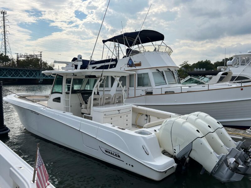 2017 Boston Whaler 370 Outrage