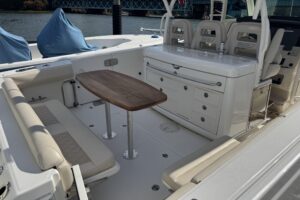 2017 Boston Whaler 370 Outrage for sale - photo 5