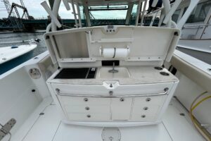 2017 Boston Whaler 370 Outrage for sale - photo 6