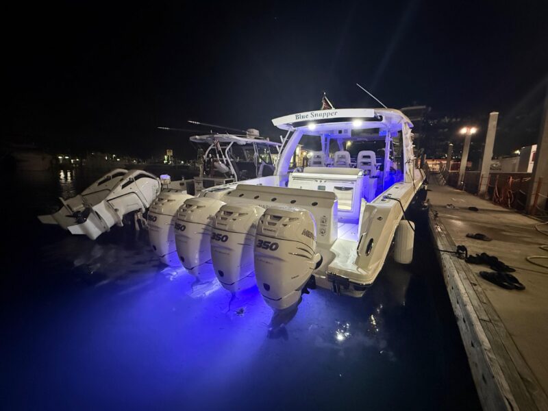 2017 Boston Whaler 420 Outrage