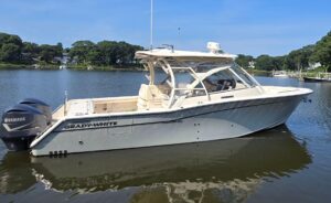 2017 Grady-White Freedom 335 for sale - photo 2