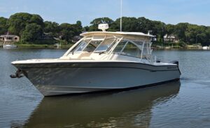 2017 Grady-White Freedom 335 for sale - photo 3