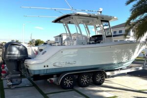 2017 Robalo R302 Center Console for sale