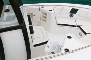 2017 Robalo R302 Center Console for sale - photo 6