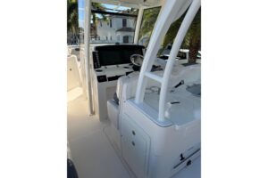 2017 Robalo R302 Center Console for sale - photo 7