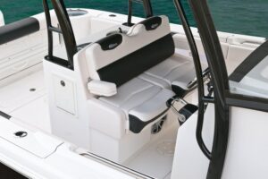2017 Robalo R302 Center Console for sale - photo 8