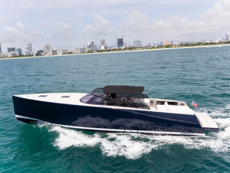 2017 VanDutch 55