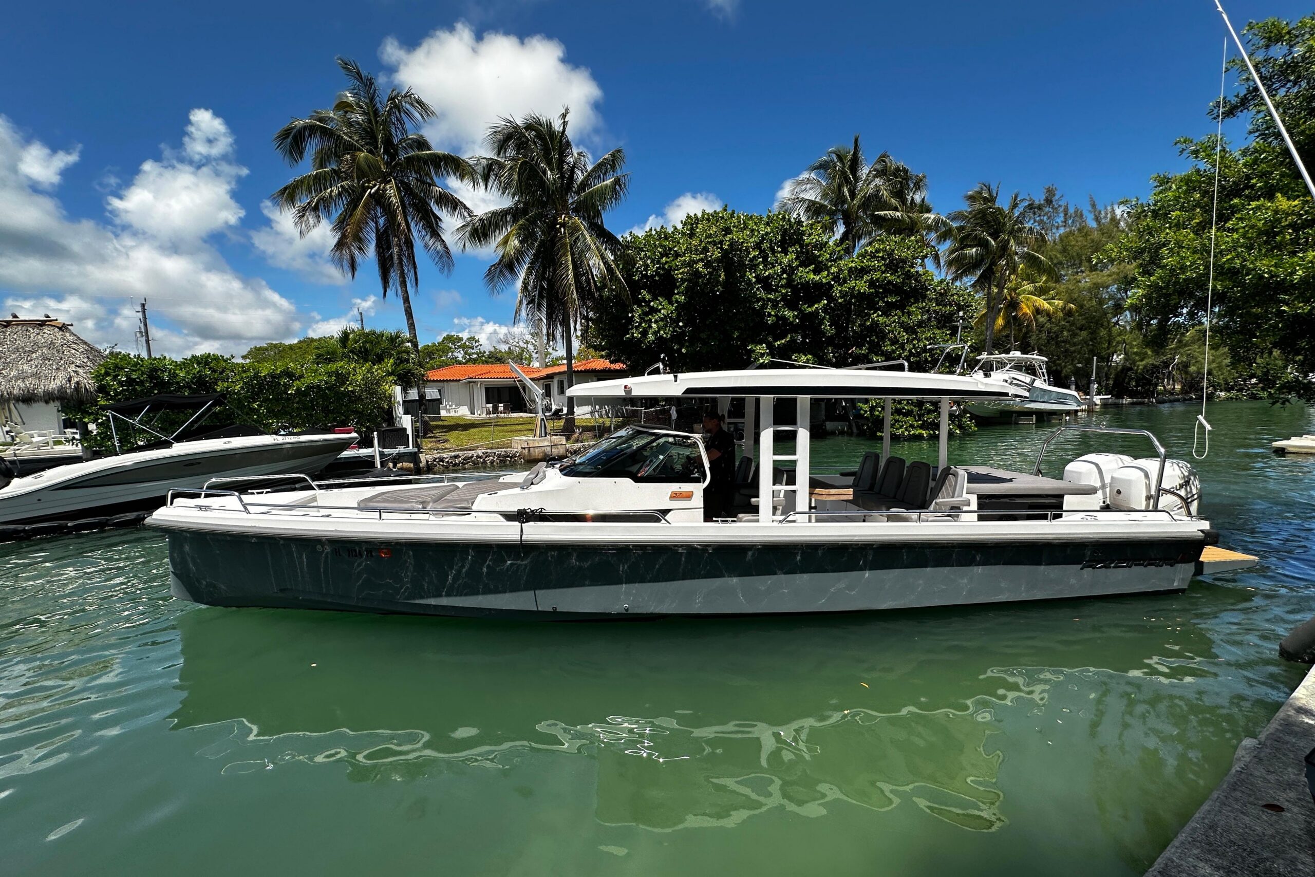 2018 Axopar 37 Sun-Top for sale