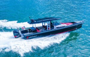 2018 Axopar 37 Sun-Top for sale - photo 2