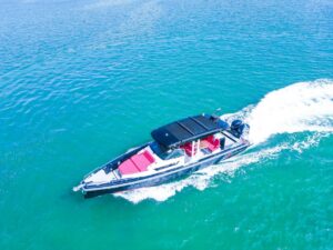 2018 Axopar 37 Sun-Top for sale - photo 7