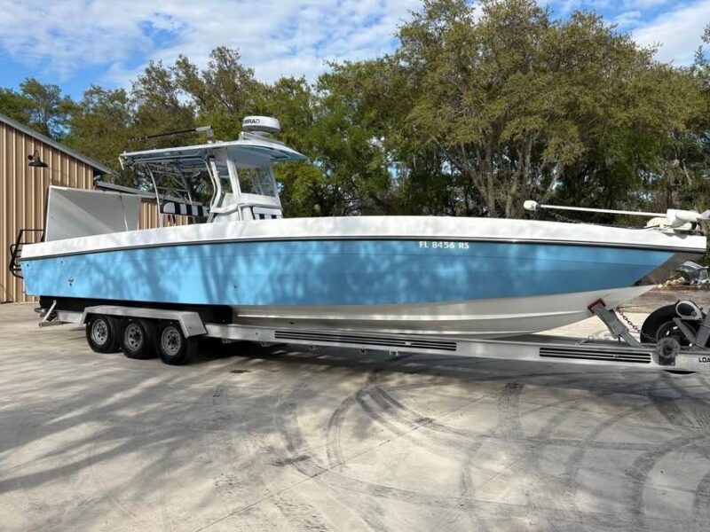 2018 Catamaran Coaches 38 Lightning