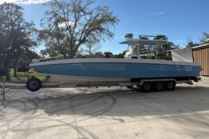 2018 Catamaran Coaches 38 Lightning for sale - photo 2