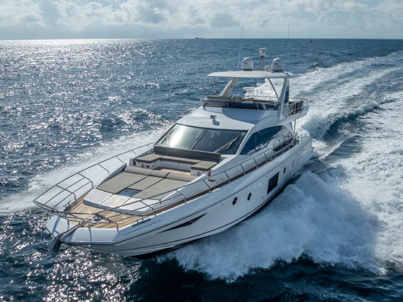 2019 Azimut 66