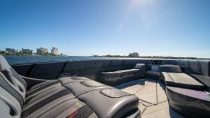 2019 Midnight Express 43 for sale - photo 7
