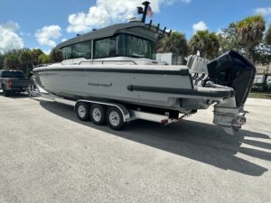 2020 Axopar 37 XC Cross Cabin for sale - photo 3