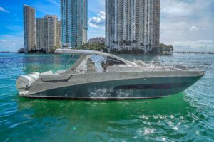 2020 Azimut Verve 40 for sale