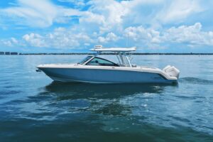 2020 Boston Whaler 320 Vantage for sale - photo 5