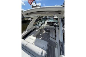 2020 Formula 330 Crossover Bowrider OB for sale - photo 6
