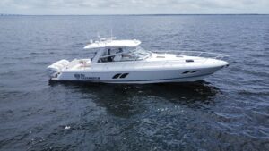 2020 Intrepid 475 Sport Yacht for sale - photo 3