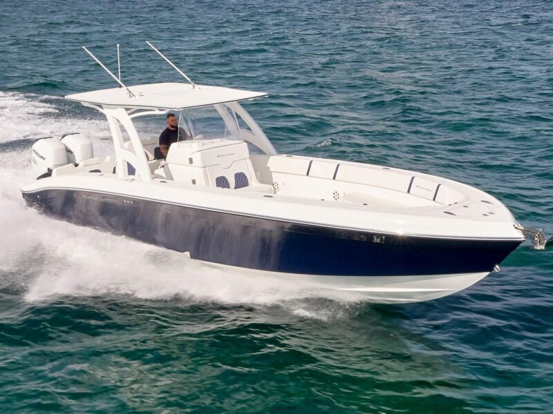 2020 Midnight Express 34 Open