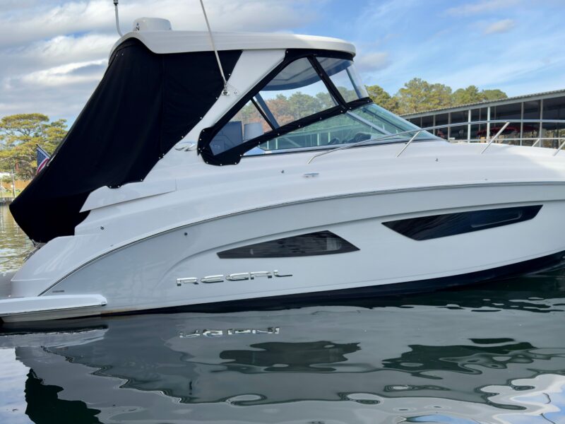 2020 Regal 33 Express
