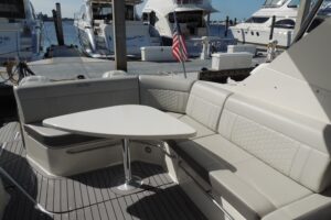 2020 Sea Ray Sundancer 320 Outboard for sale - photo 4