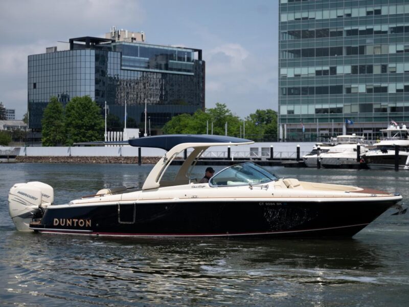 2021 Chris-Craft Launch 31 GT