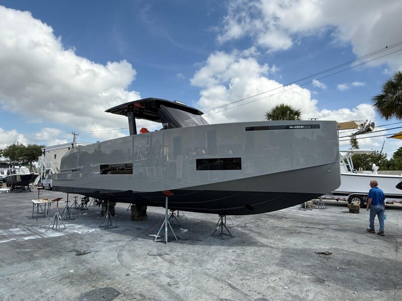 2021 De Antonio Yachts D42