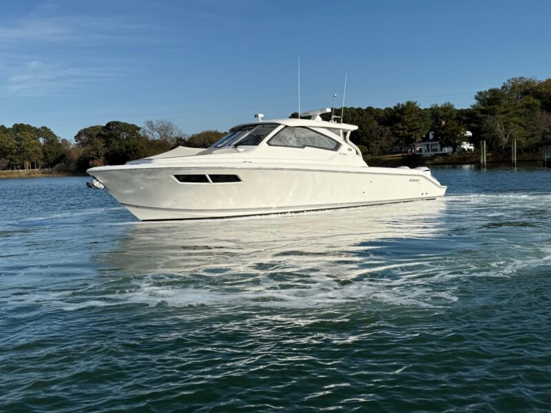 2021 Pursuit DC 365 Dual Console
