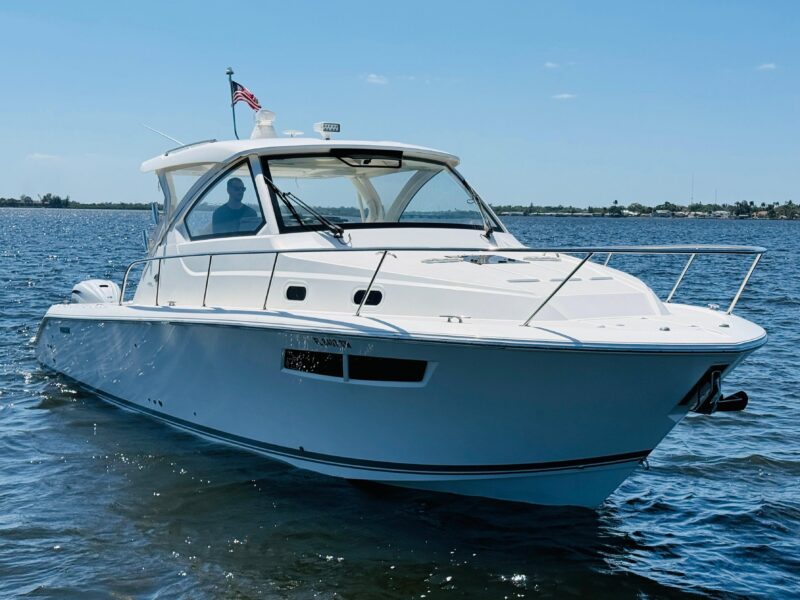 2021 Pursuit OS 355 Offshore