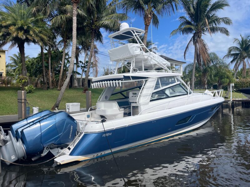 2022 Intrepid 477 Evolution