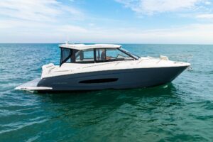 2022 Regal 36 Grande Coupe for sale - photo 3