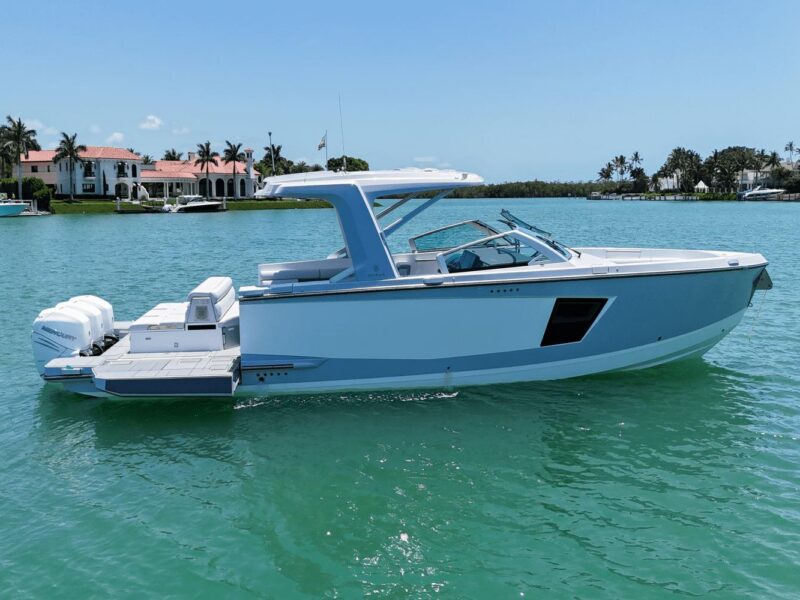 2023 Aviara AV40 OB