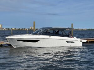 2023 Bavaria Vida 33 for sale - photo 2