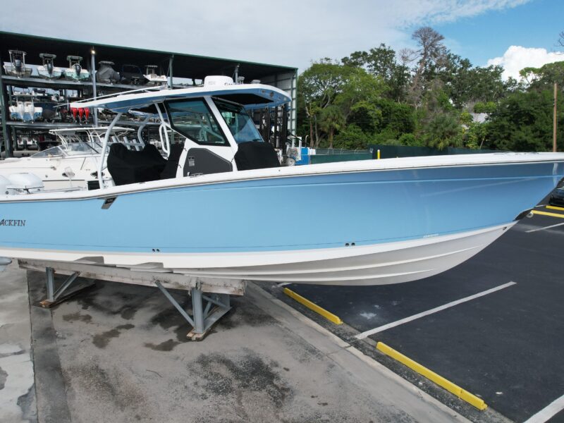 2023 Blackfin 332 CC