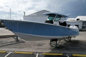 2023 Blackfin 332 CC for sale - photo 3