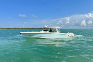2023 Boston Whaler 350 Realm for sale - photo 4